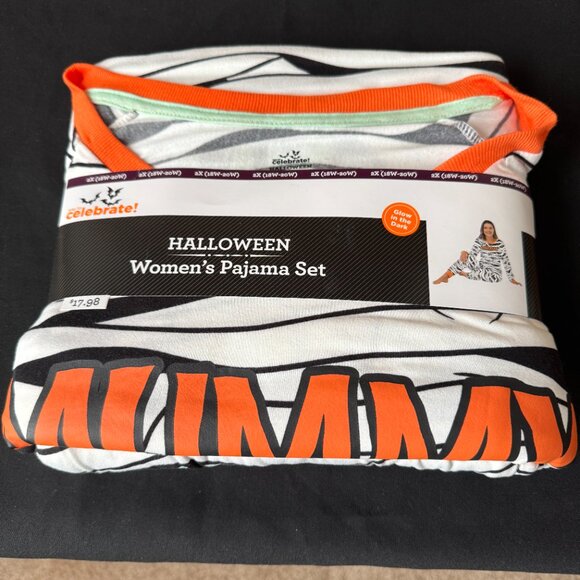 NWT Way to Celebrate - Glow in Dark Halloween Pajamas - Mummy Size 2X (18W-20W) - Picture 2 of 6